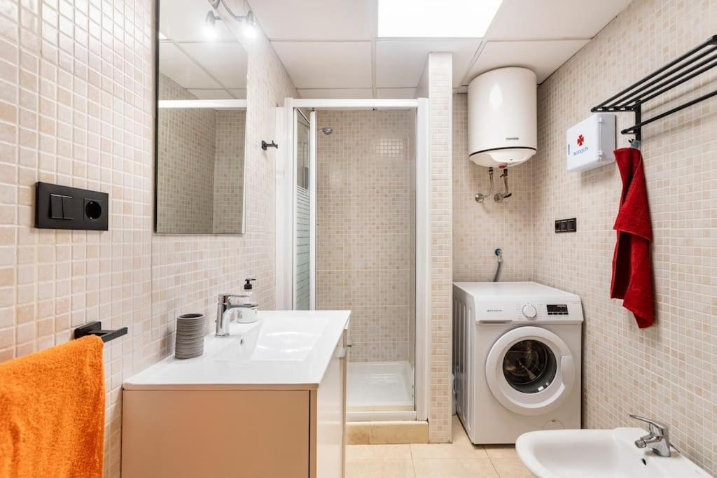 Castelplace Beach Con Plaza De Garage Incluida, Free Parking And Ac Alicante Exteriör bild